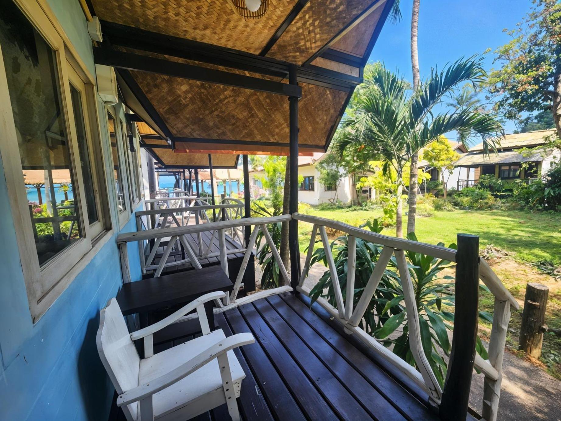 A Little Bungalows By Beach Amphoe Koksamui Room photo